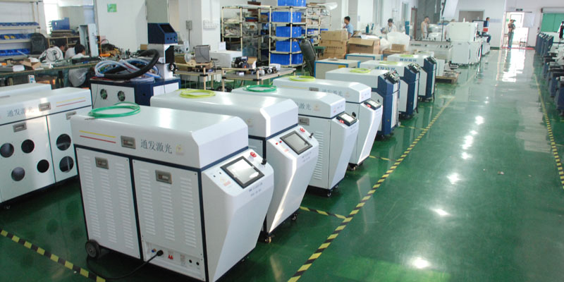 通發(fā)激光TFL-80PF<a href='http://www.sqrongbao.cn/product/2.htm' class='text_a'>光纖<a href='http://www.sqrongbao.cn' class='text_a'>激光焊接機(jī)</a></a>